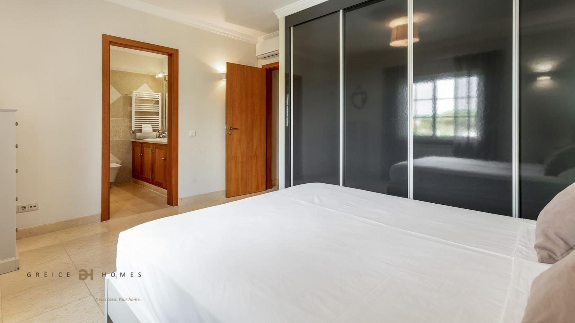 Luxuosa Moradia V5 Em Quarteira - Greice Homes Exterior foto